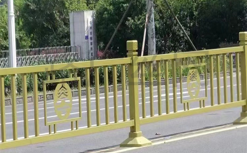  山東棗莊道路護欄5000米